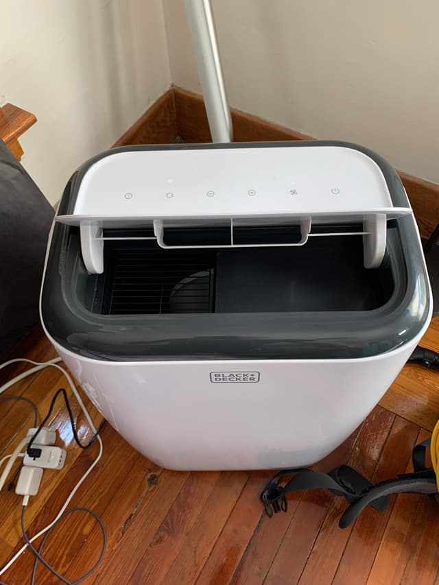 BLACK+DECKER portable air conditioner