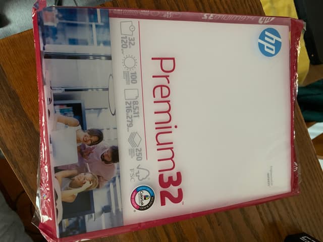 HP Premium32 printer paper (8.5 x 11 in, 250 sheets)